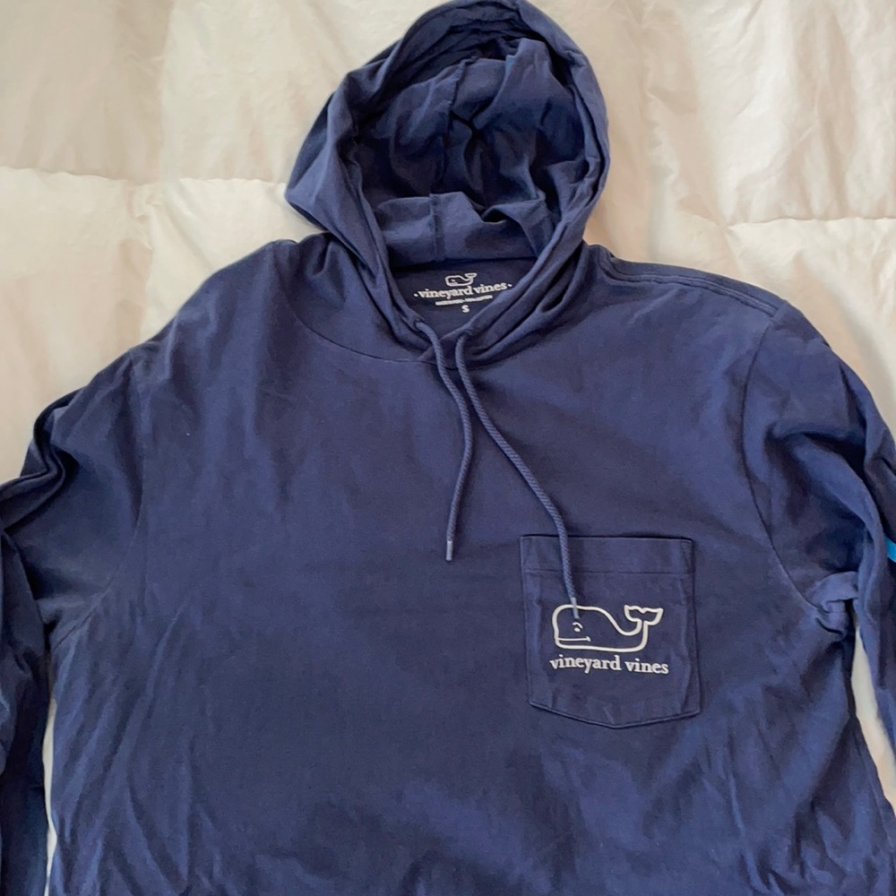 Men’s small Vineyard Vines tshirt - long sleeve